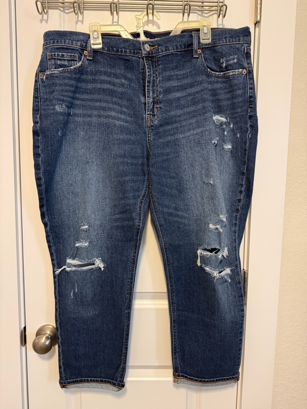 Old Navy Mid-Rise Boyfriend Women's Distressed Jeans - Dark Blue 18